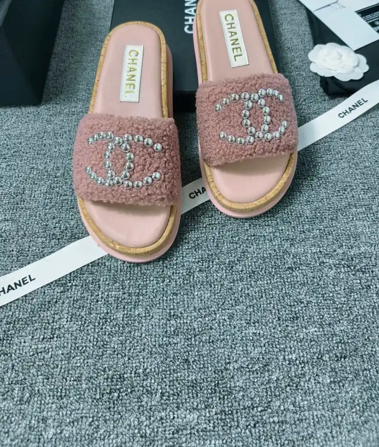 hype Chanel Slippers