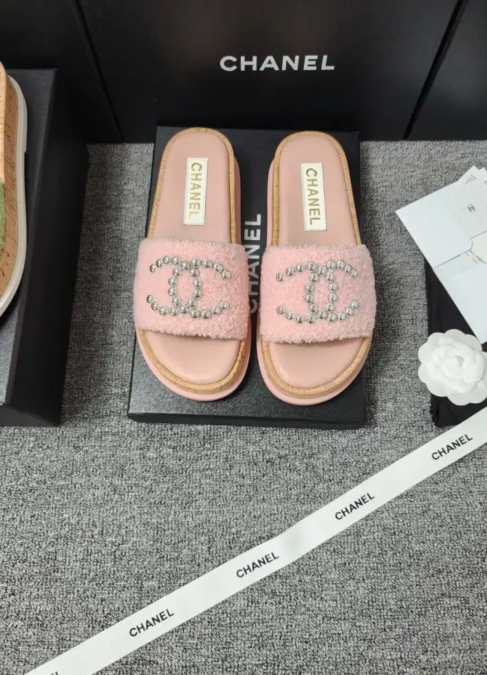 hype Chanel Slippers