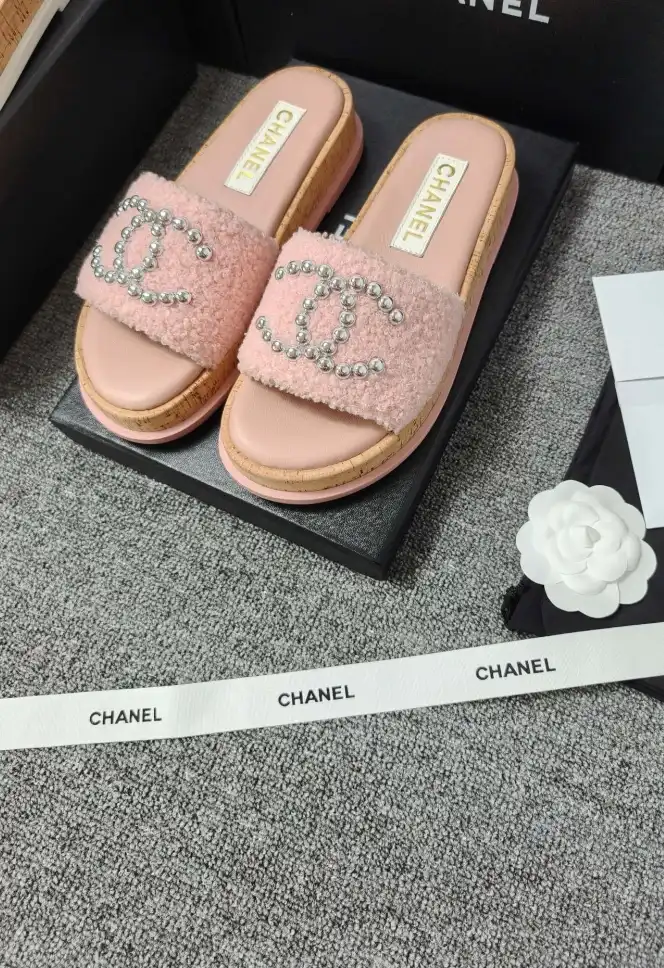 hype Chanel Slippers