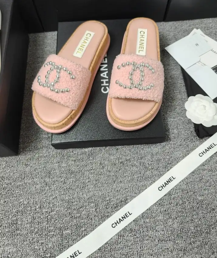 hype Chanel Slippers