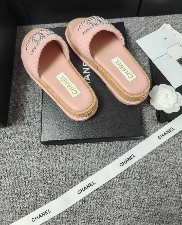 hype Chanel Slippers