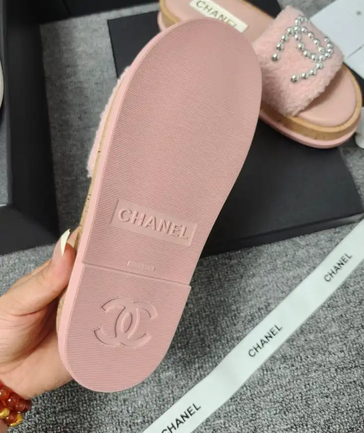 hype Chanel Slippers