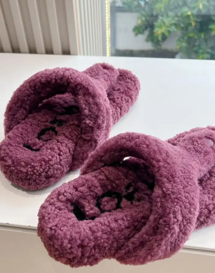 hype Loewe Slippers