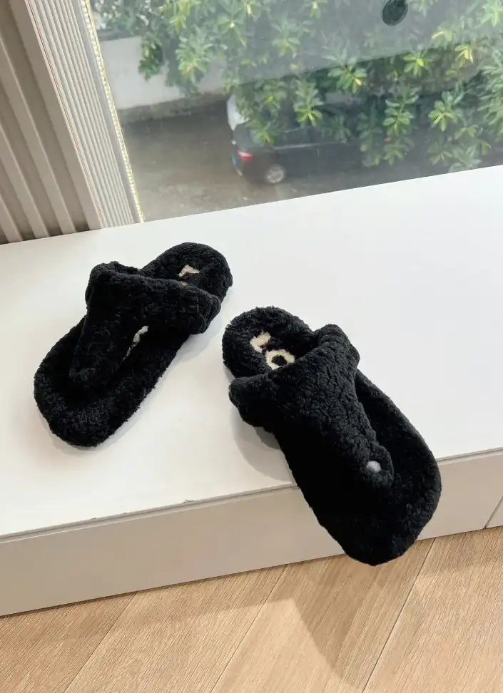 hype Loewe Slippers