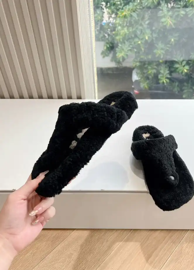 hype Loewe Slippers