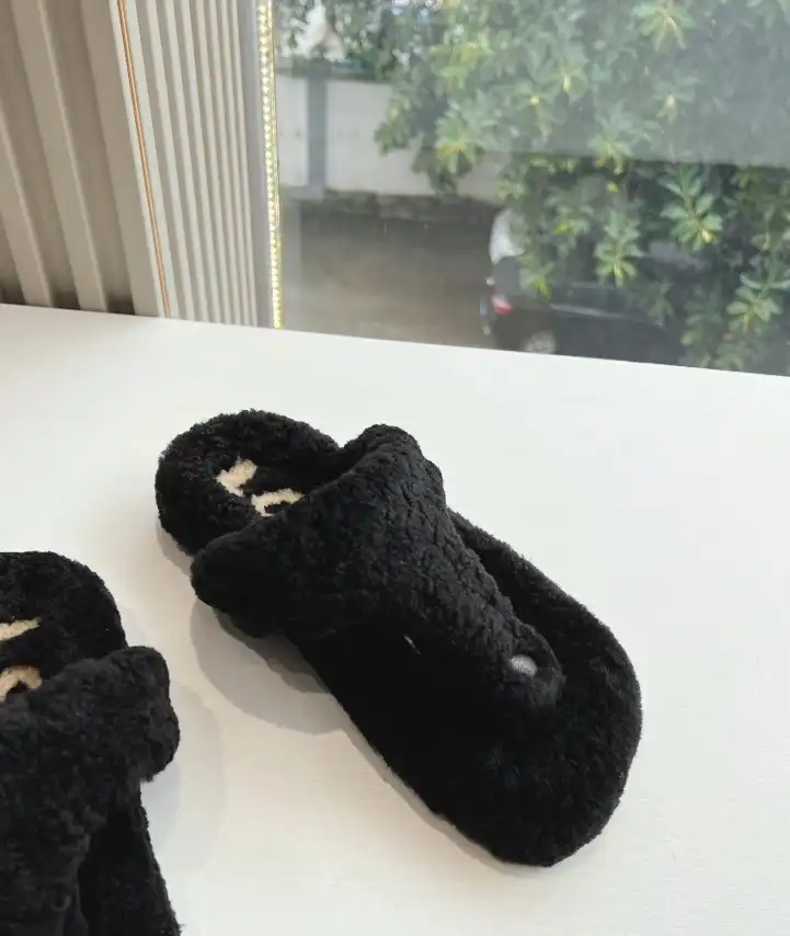 hype Loewe Slippers