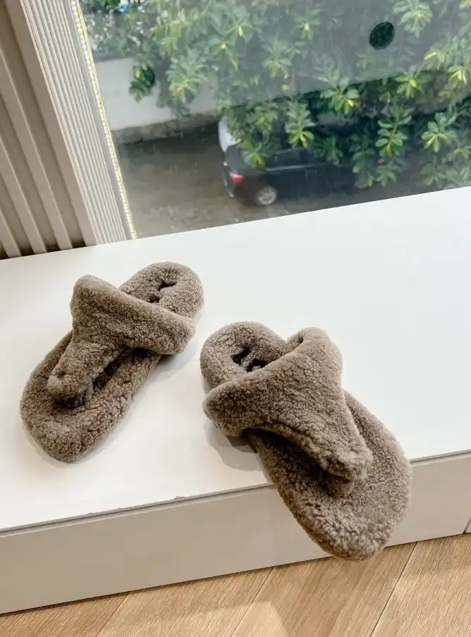 hype Loewe Slippers