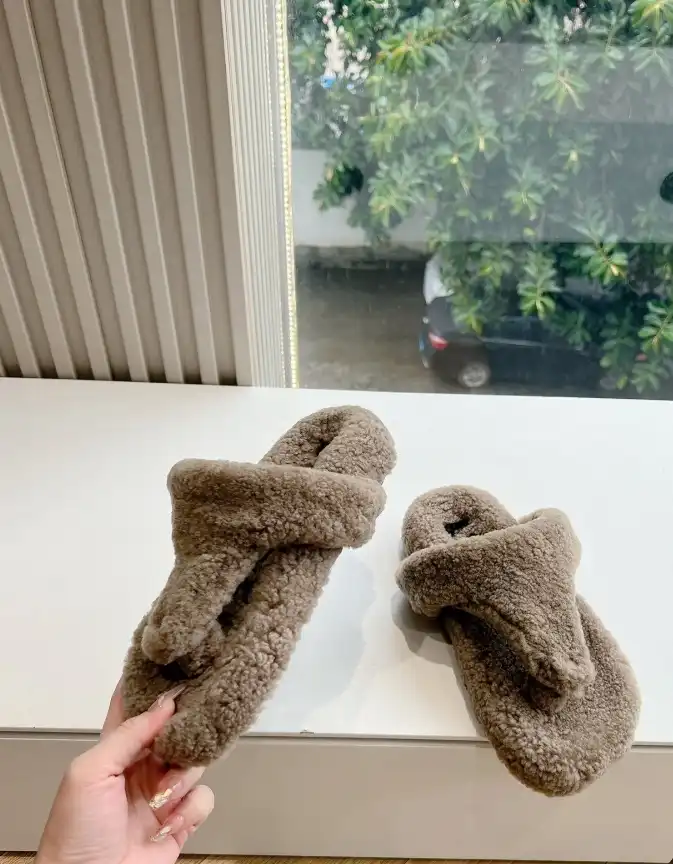 hype Loewe Slippers