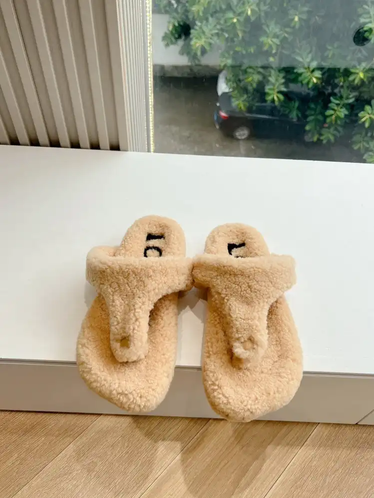 hype Loewe Slippers