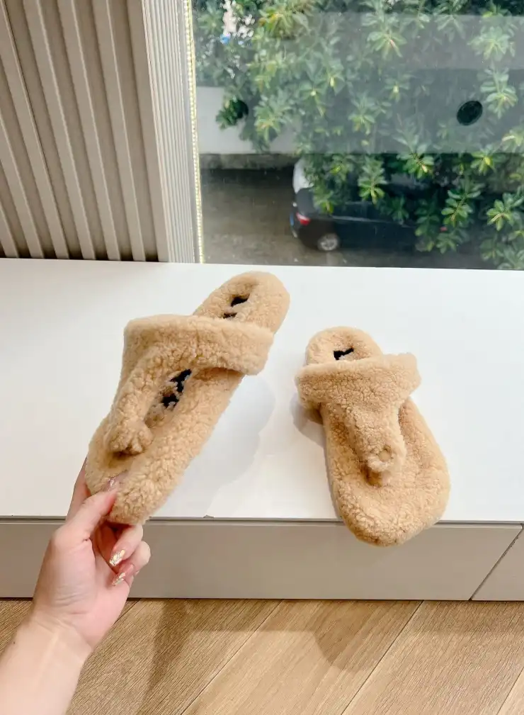 hype Loewe Slippers