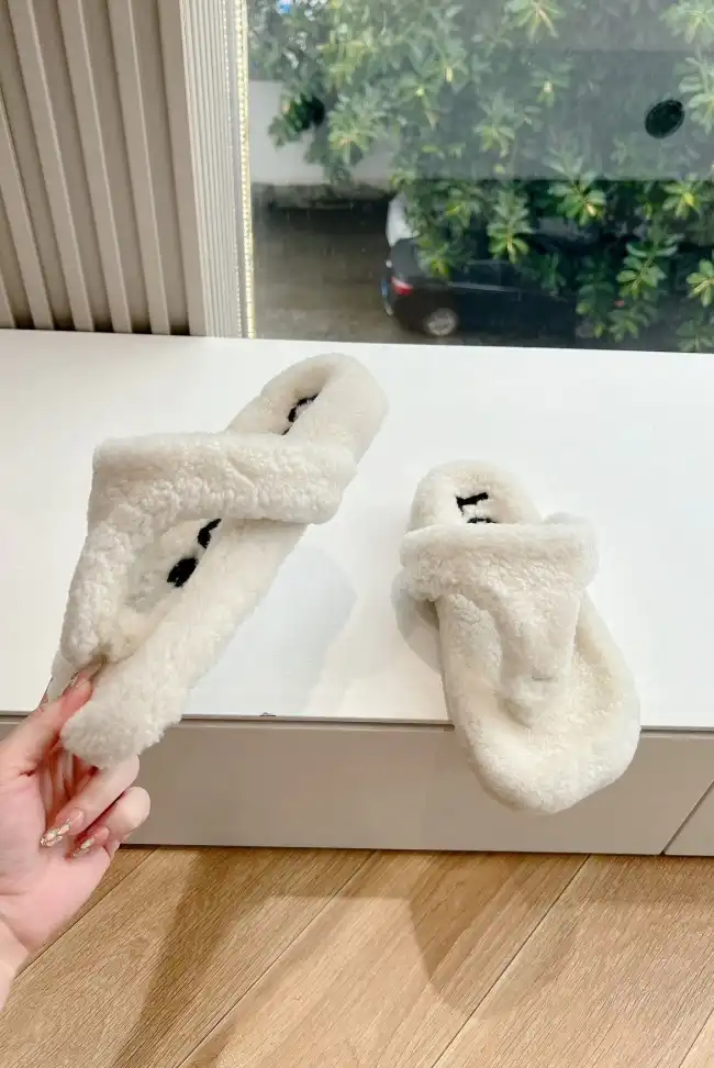 hype Loewe Slippers