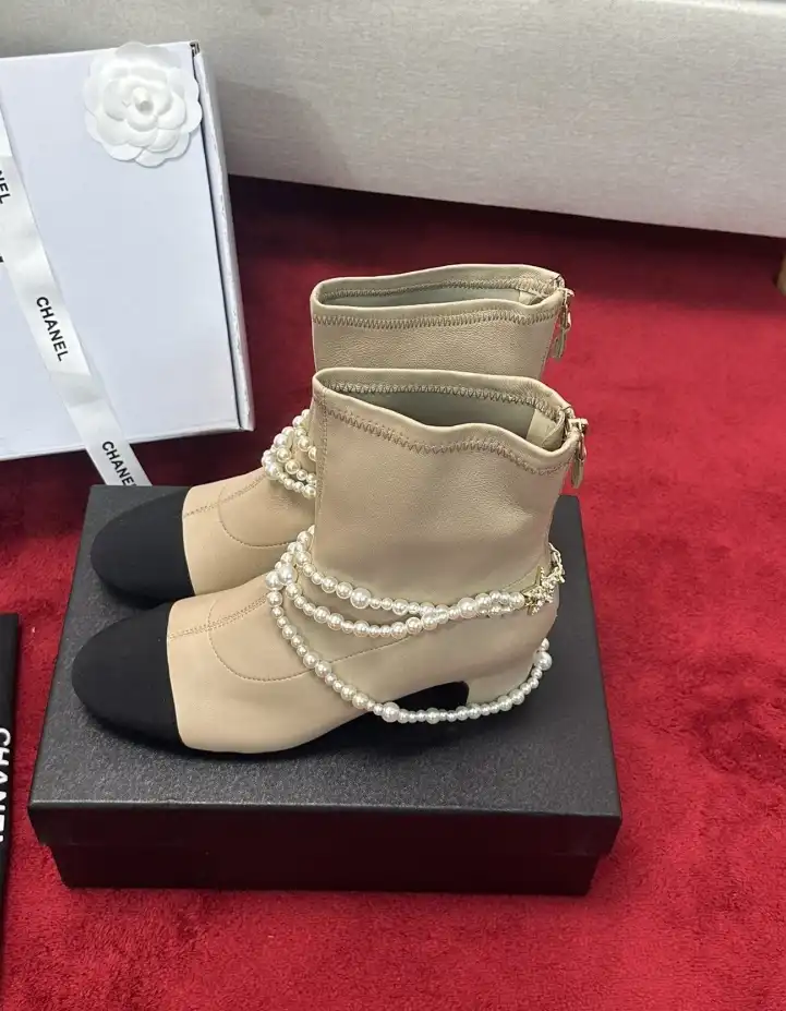 hype Chanel Boots