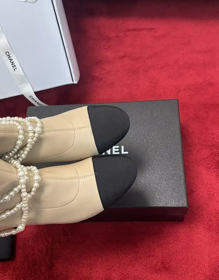 hype Chanel Boots