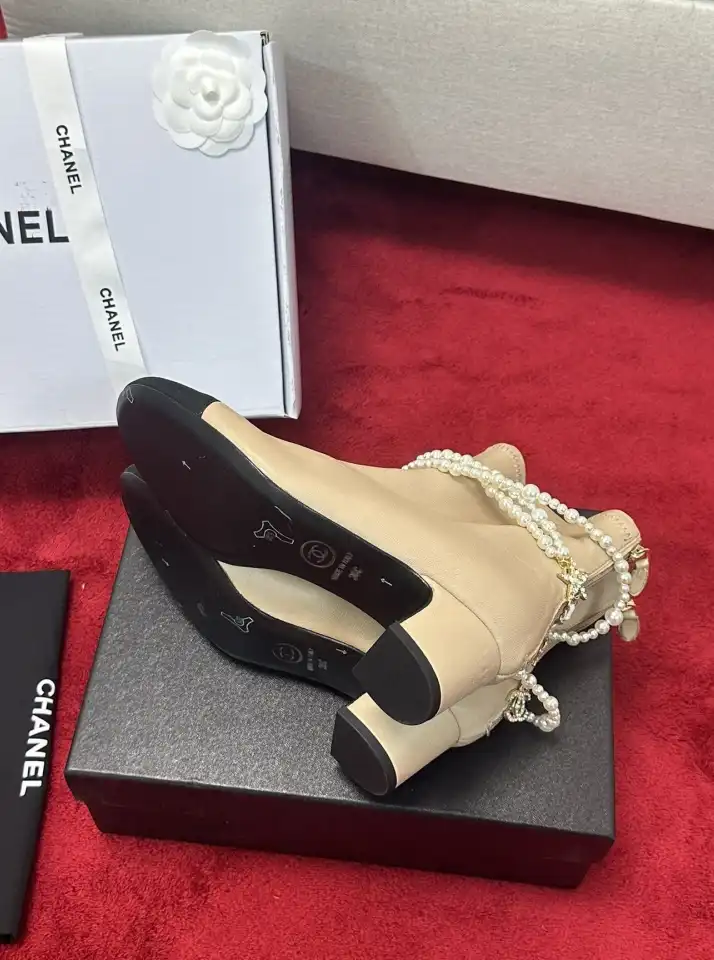 hype Chanel Boots