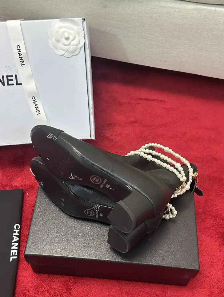 hype Chanel Boots