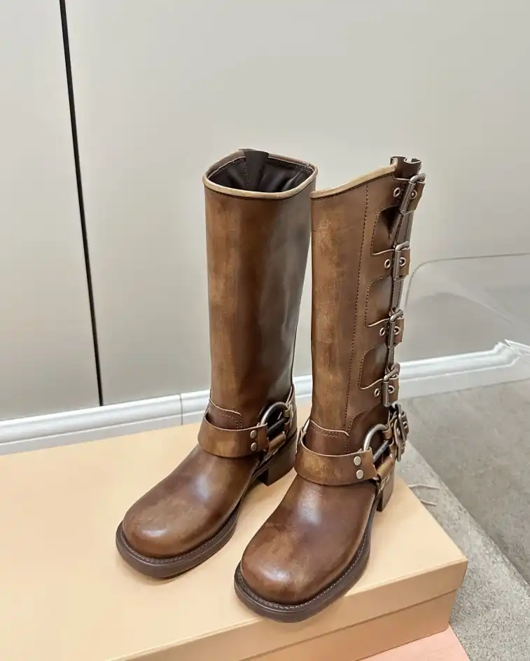 hype Miu Miu Boots