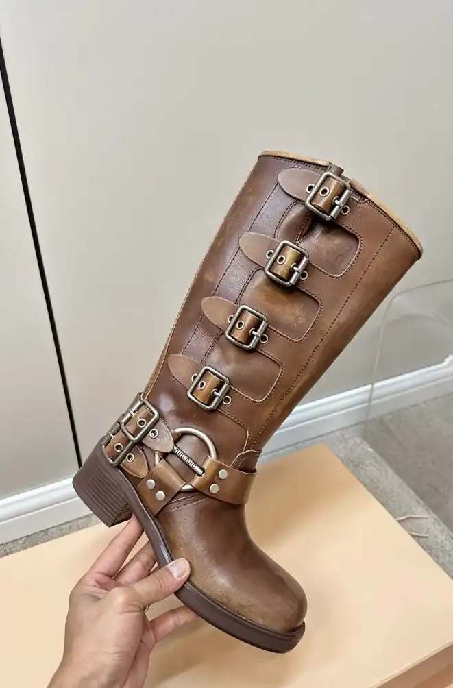 hype Miu Miu Boots