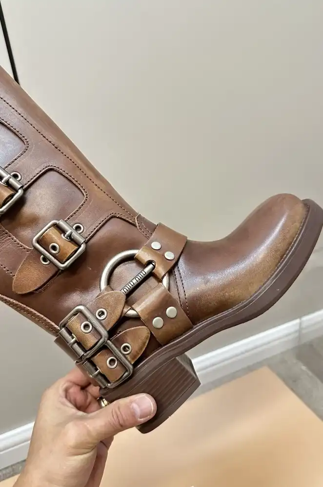 hype Miu Miu Boots