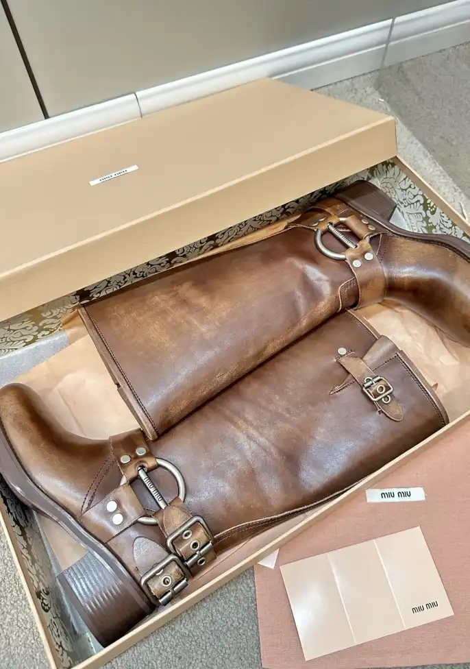 hype Miu Miu Boots