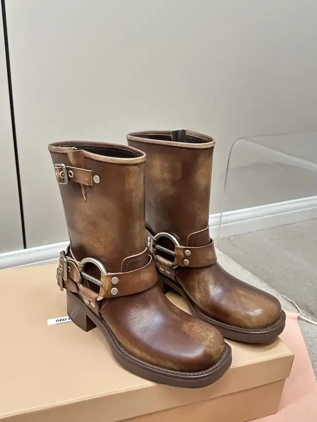 hype Miu Miu Boots