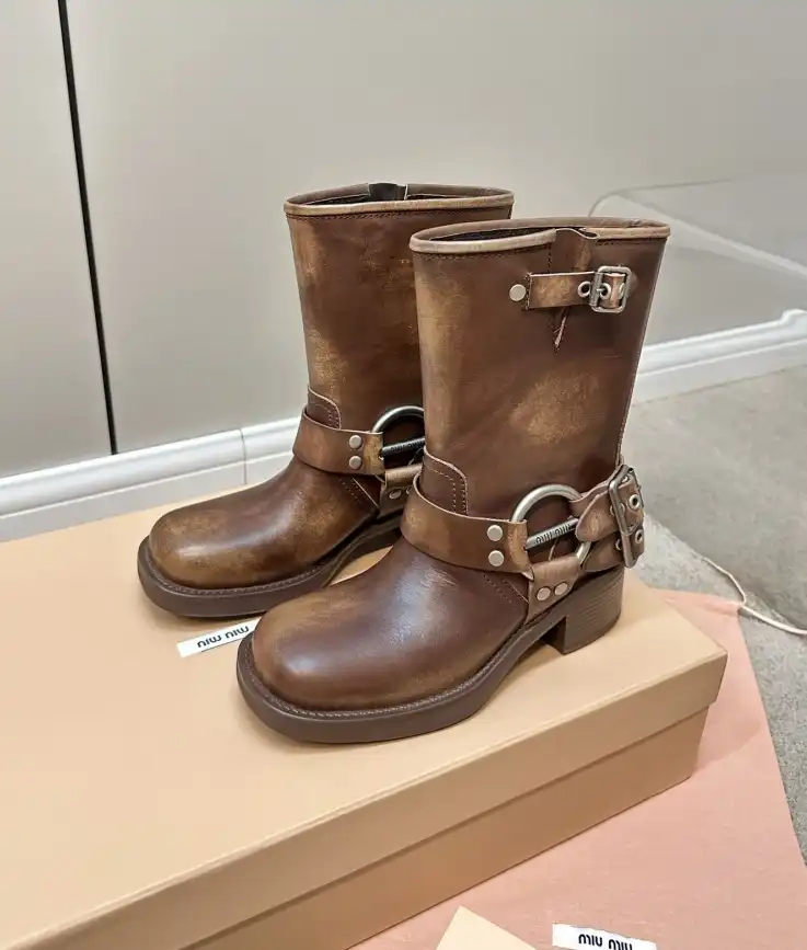 hype Miu Miu Boots