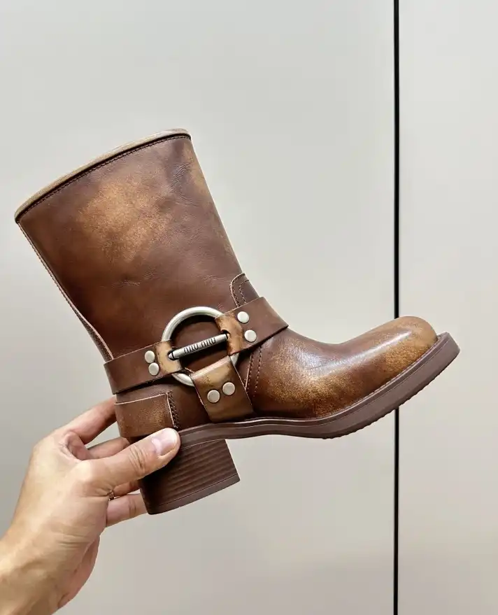 hype Miu Miu Boots