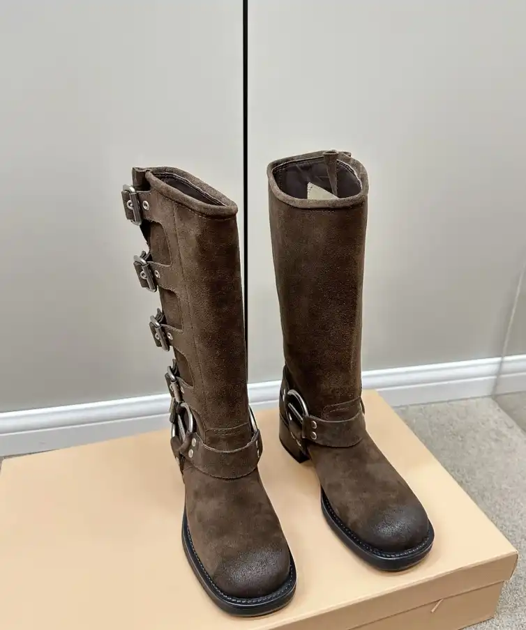 hype Miu Miu Boots