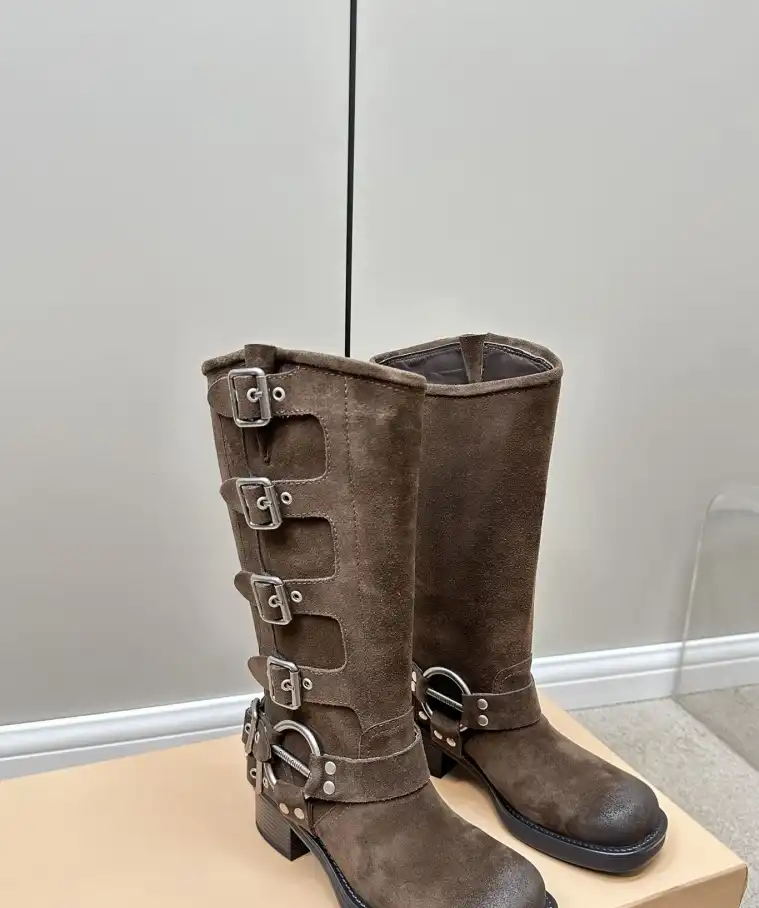 hype Miu Miu Boots