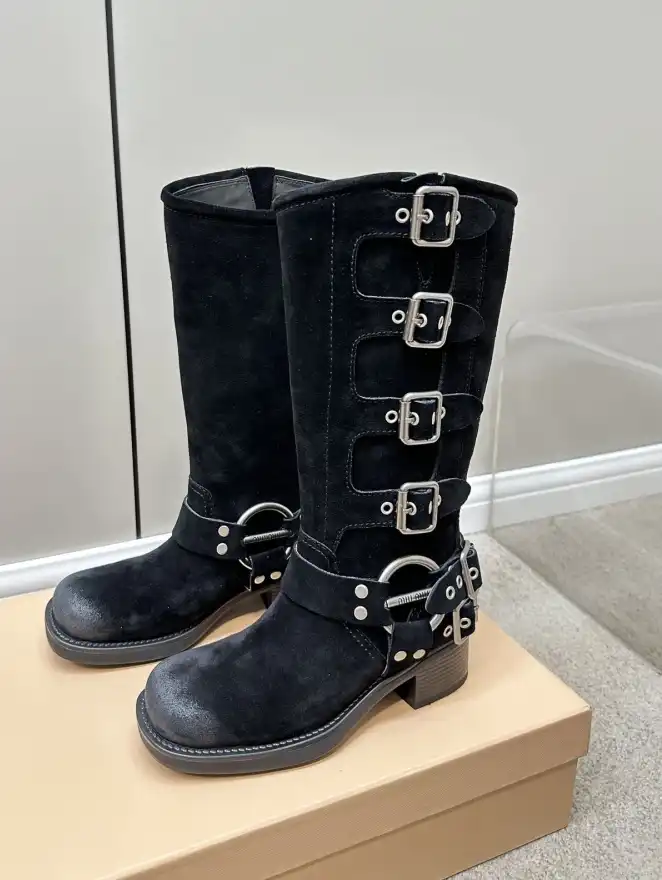 hype Miu Miu Boots