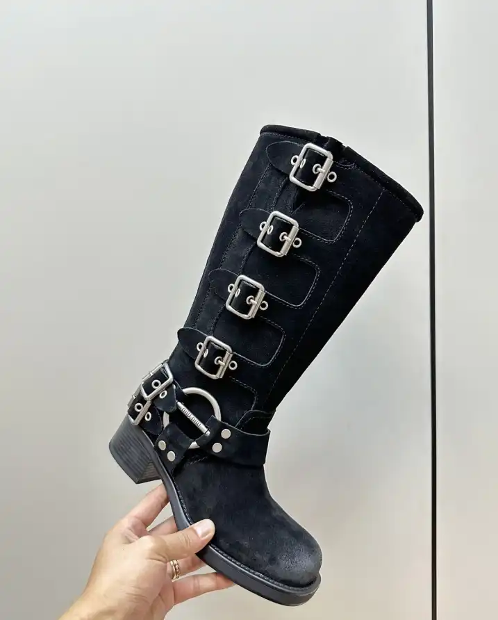 hype Miu Miu Boots