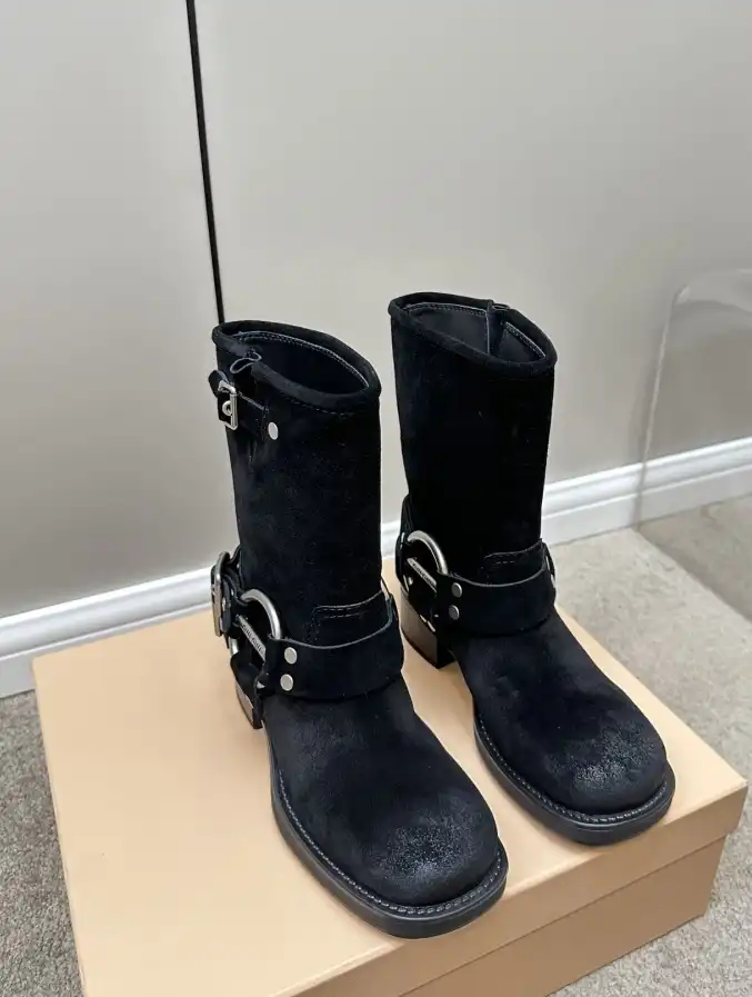 hype Miu Miu Boots