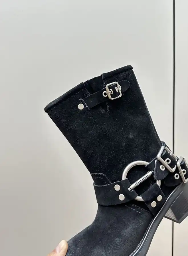 hype Miu Miu Boots