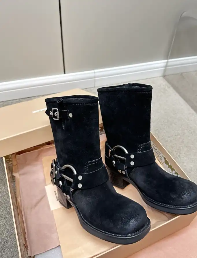 hype Miu Miu Boots