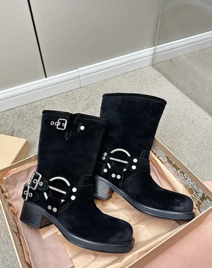 hype Miu Miu Boots