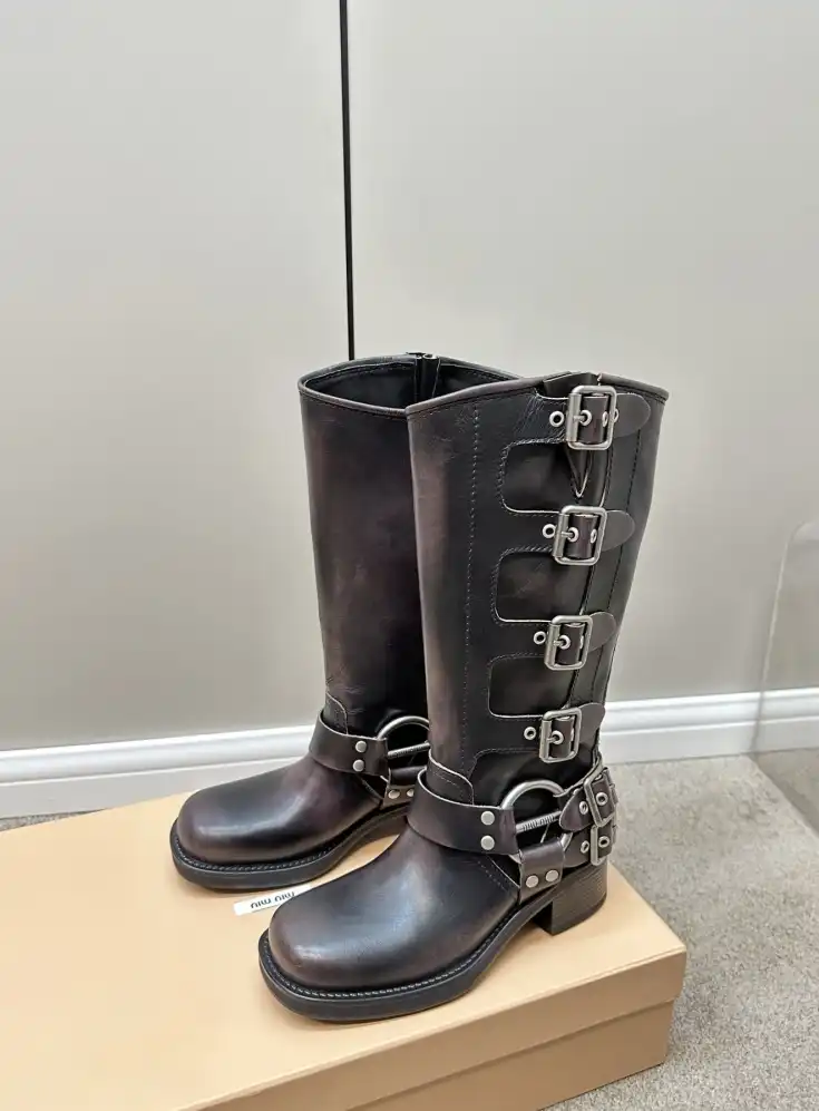 hype Miu Miu Boots