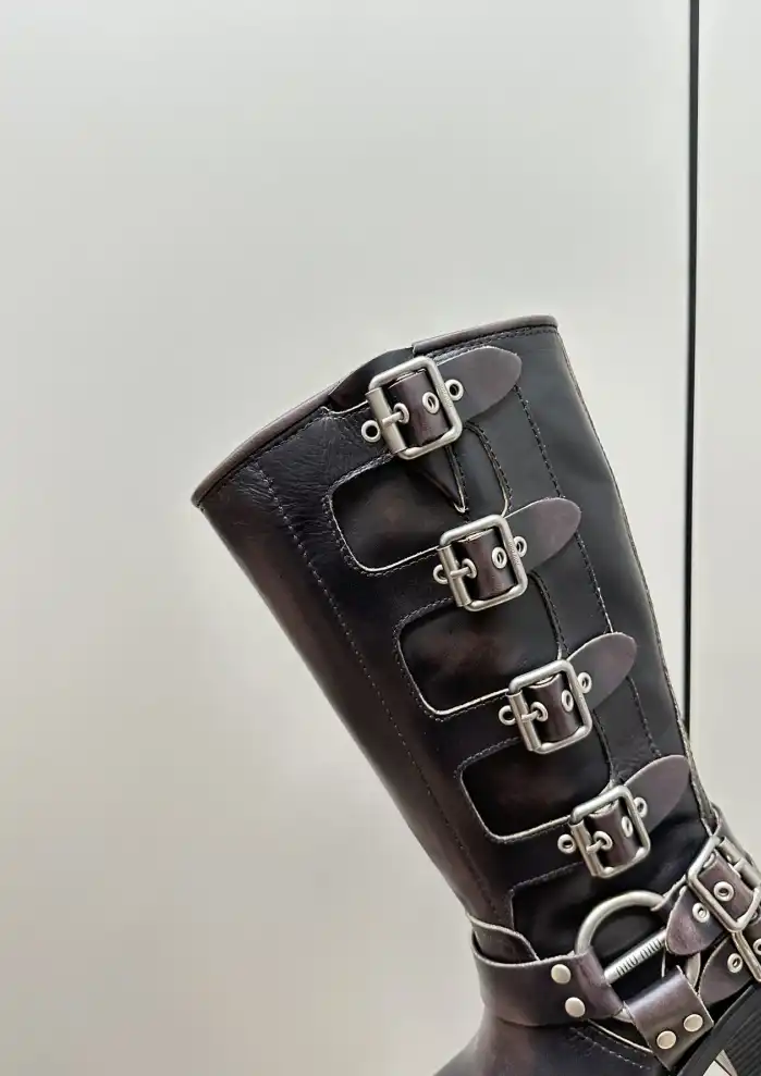 hype Miu Miu Boots