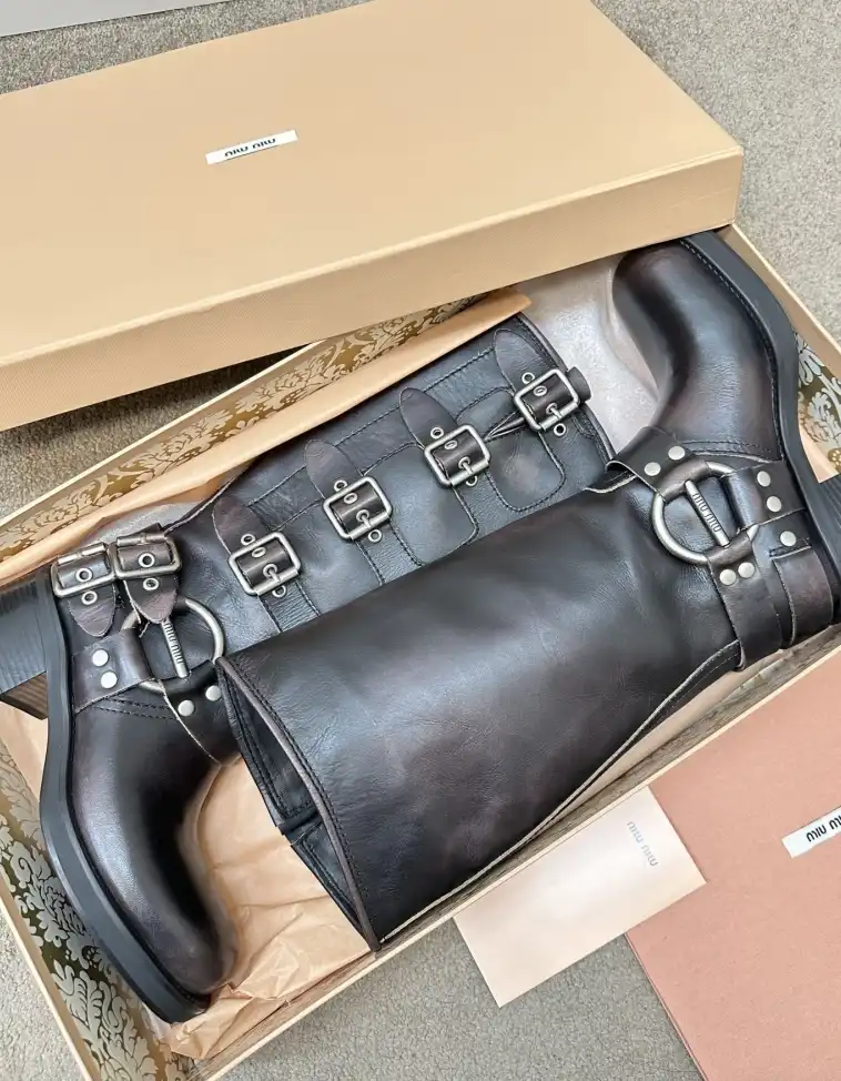 hype Miu Miu Boots