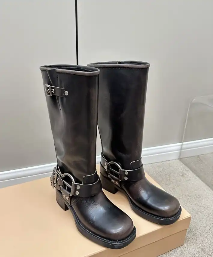 hype Miu Miu Boots