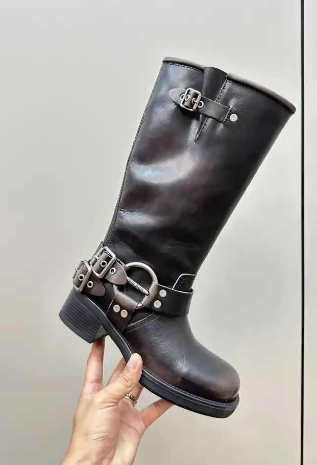 hype Miu Miu Boots