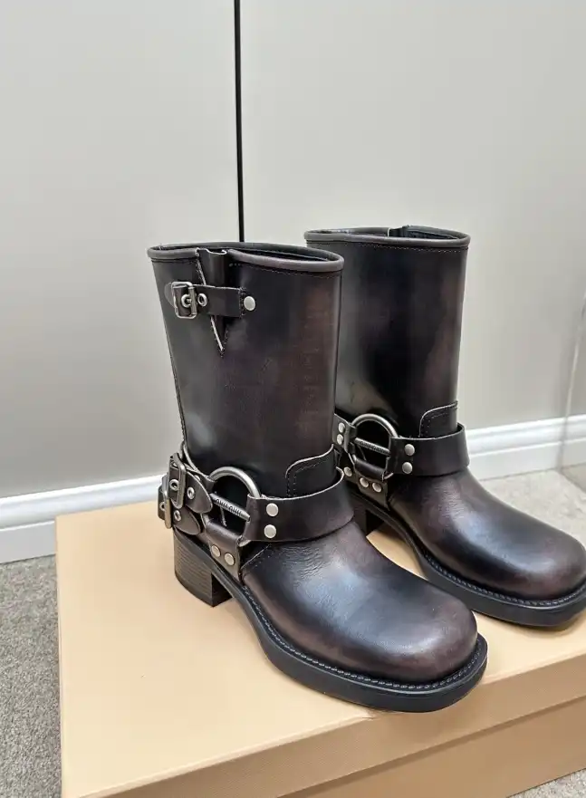 hype Miu Miu Boots