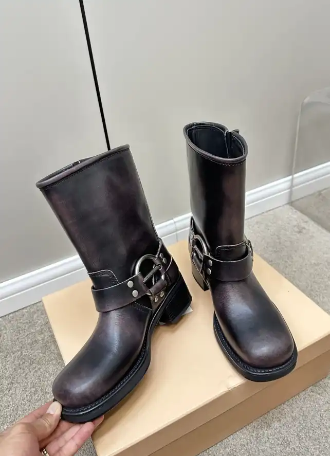 hype Miu Miu Boots