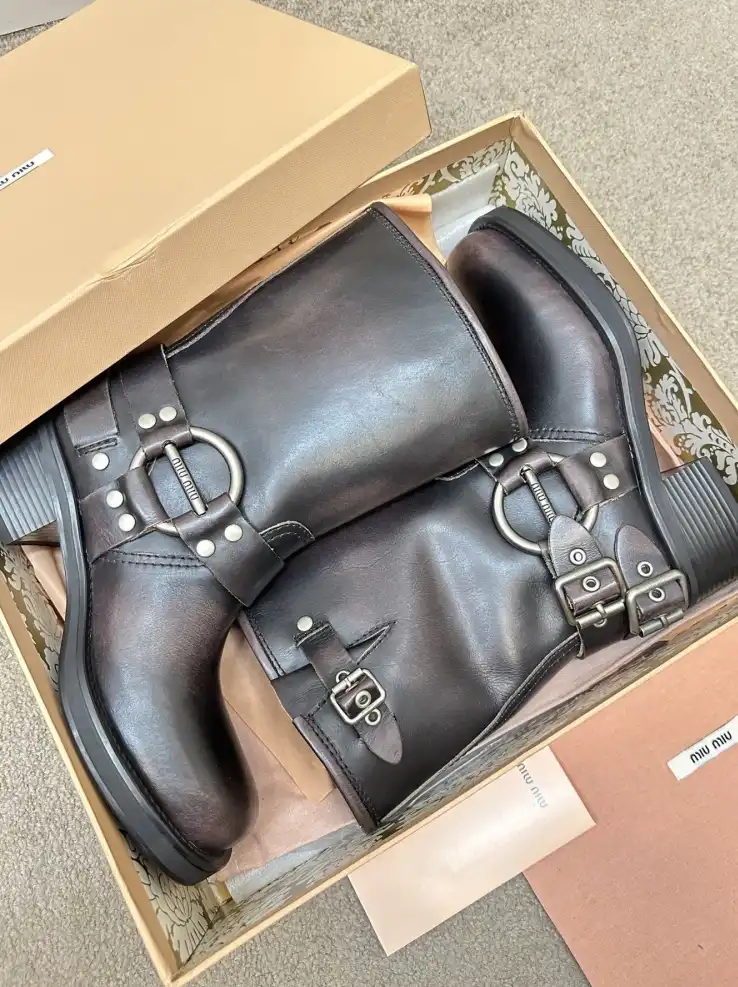 hype Miu Miu Boots