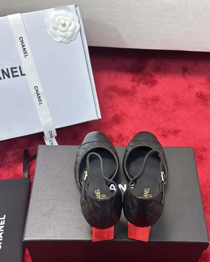 hype Chanel High Heels