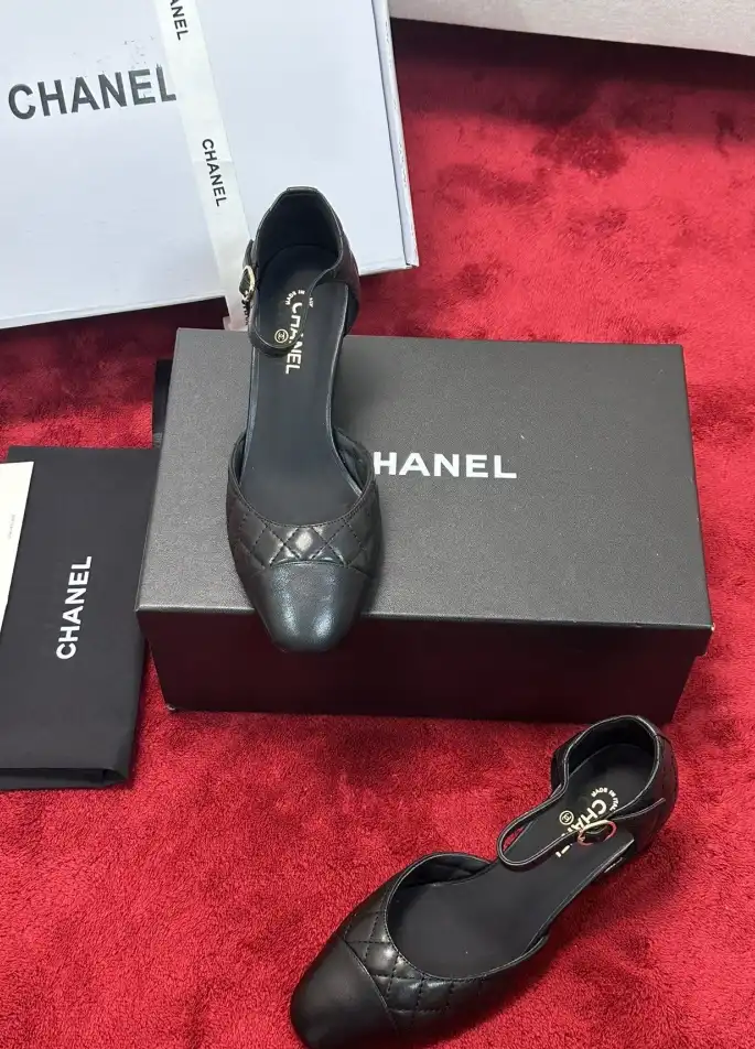 hype Chanel High Heels