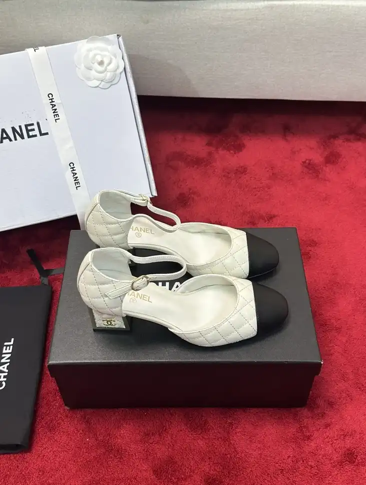 hype Chanel High Heels