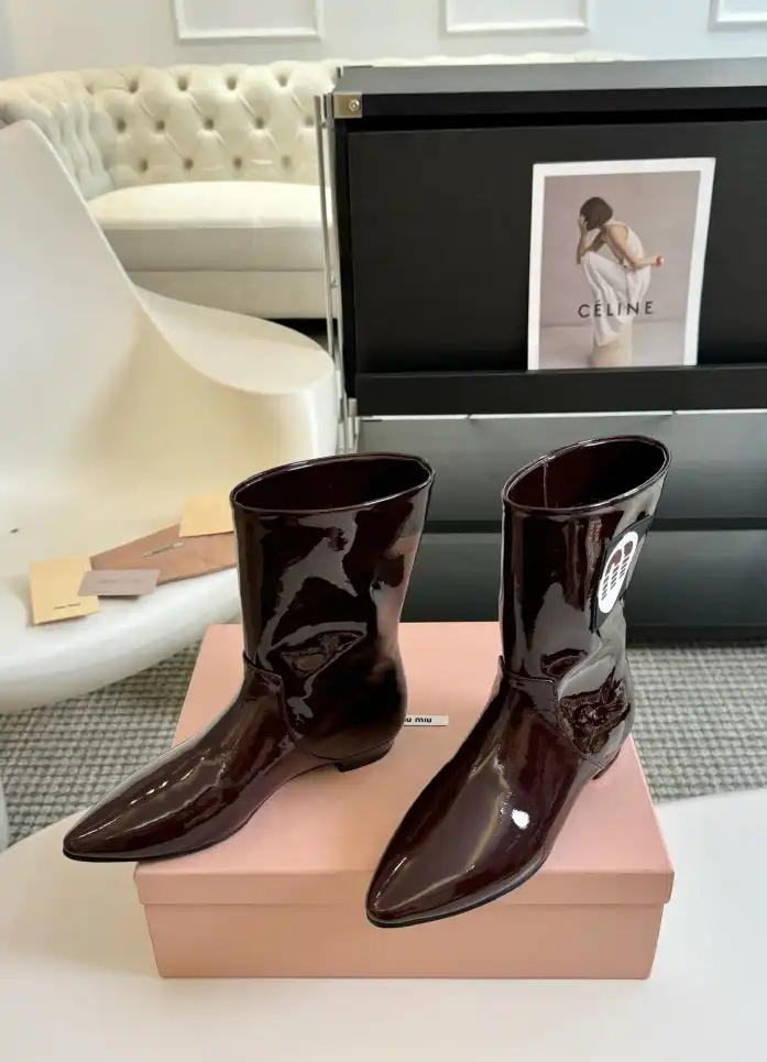 hype Miu Miu Boots