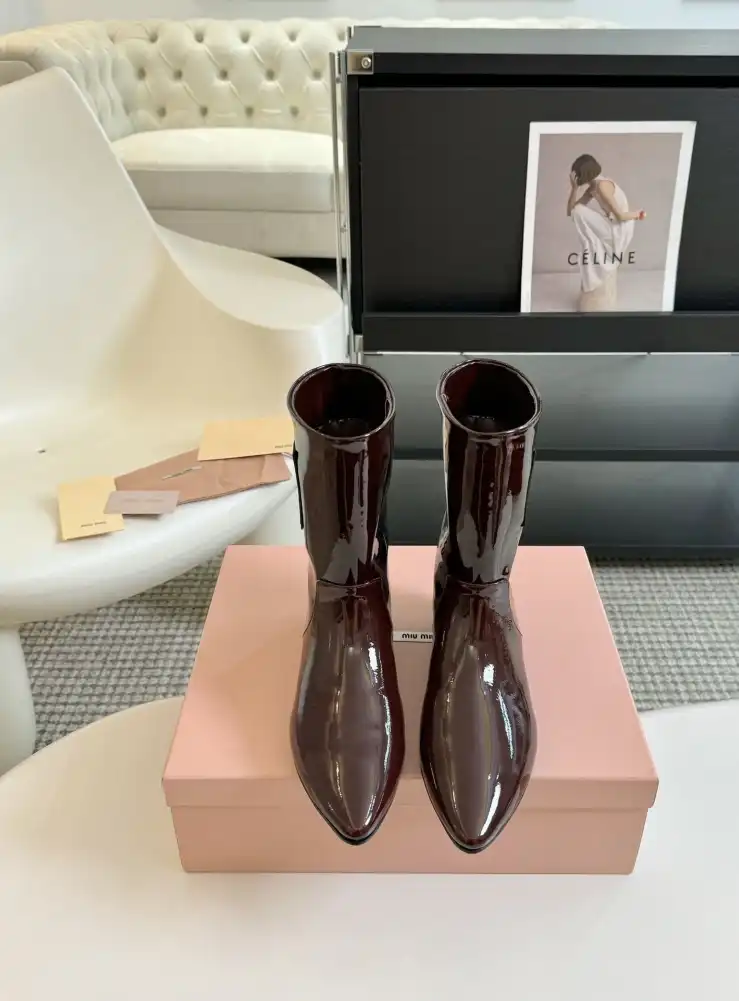 hype Miu Miu Boots