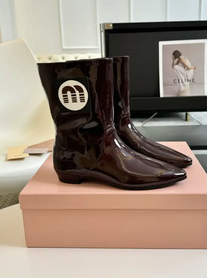 hype Miu Miu Boots