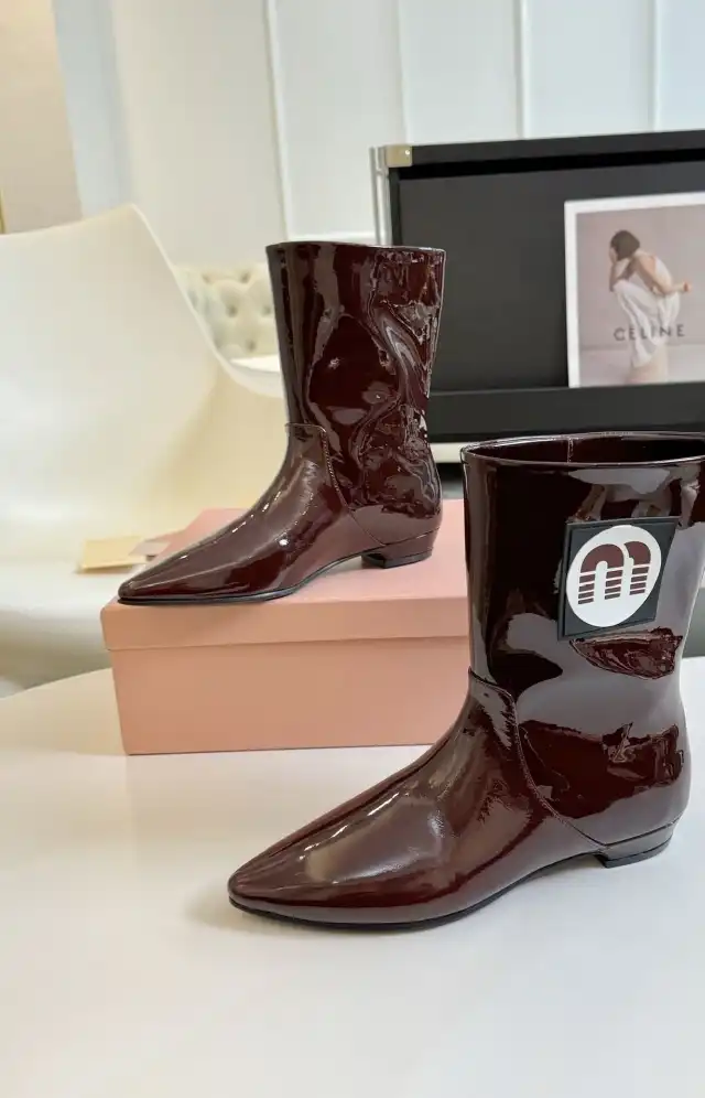 hype Miu Miu Boots