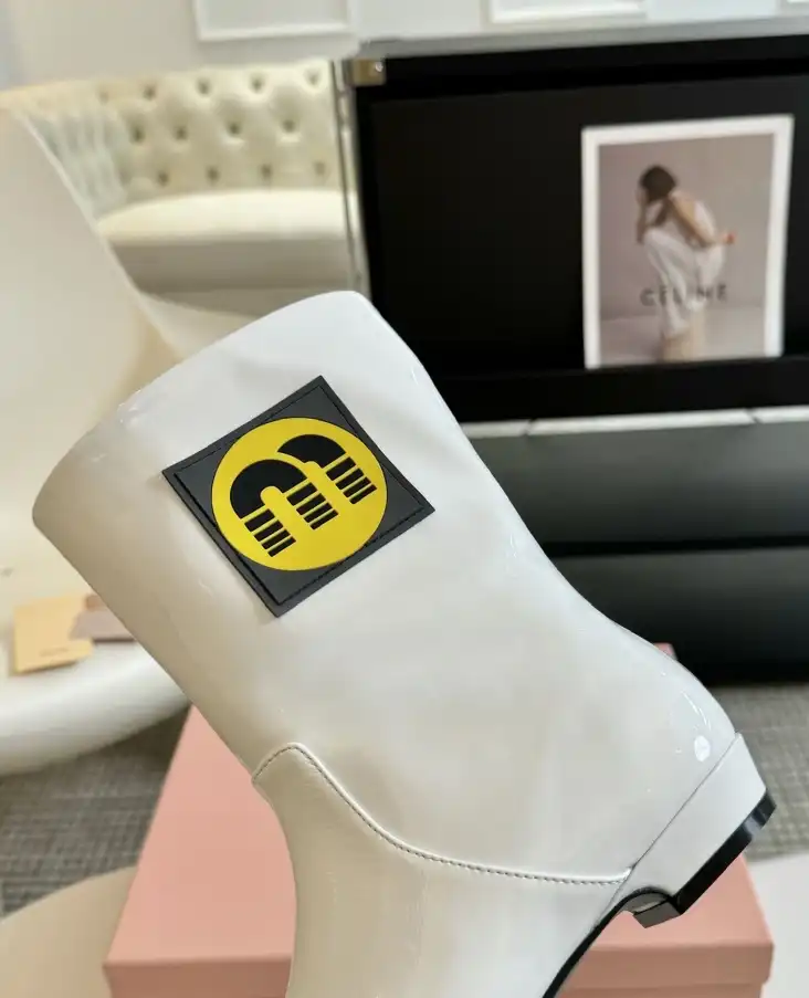 hype Miu Miu Boots